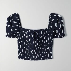 Aritzia Wilfred Smocked Blouse (Classic Navy/ Espace)